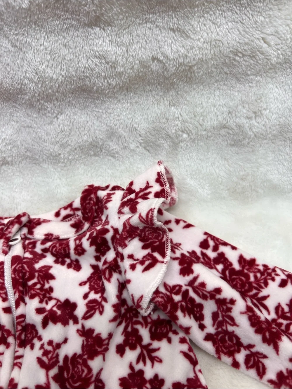 Tahari Baby - Red and White Floral Fleece One-Piece w/headband